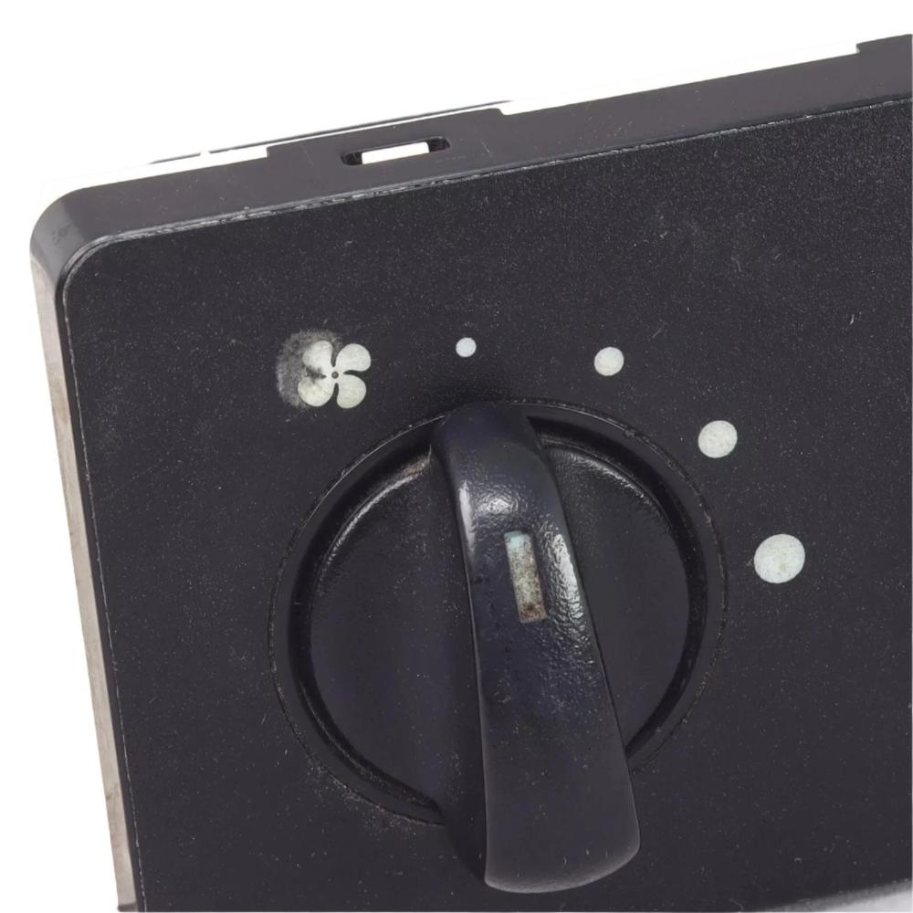 2003, 2004, 2005, 2006, 2007, 2008, 2009, 2010, 2011 Ford Ranger HVAC Control Panel Part #: 3L5H-19E764-AA - Right Key View